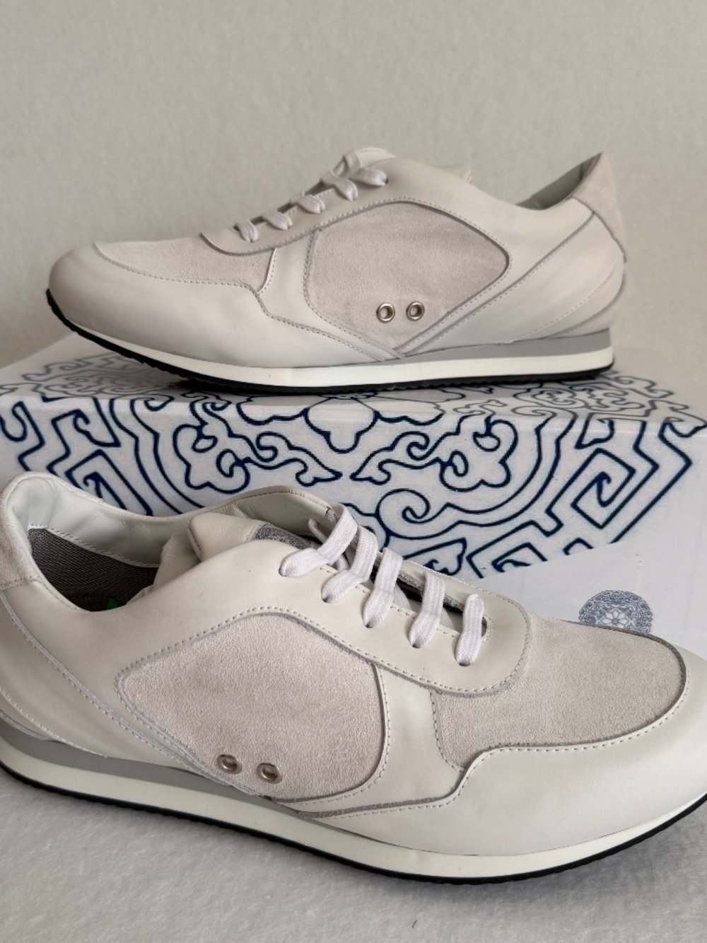 NIB Alive Men's Love Running Shoes Custom Designed White Leather Made In Italy